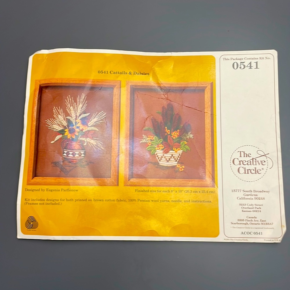 The Creative Circle Cattails & Daisies Stitchery 2 kits Vintage 1984 wool